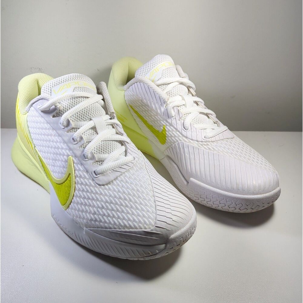 Nike Vapor Lite 2 HC Tennis Shoes White Volt Green Women's 8.5 Lightweight Court